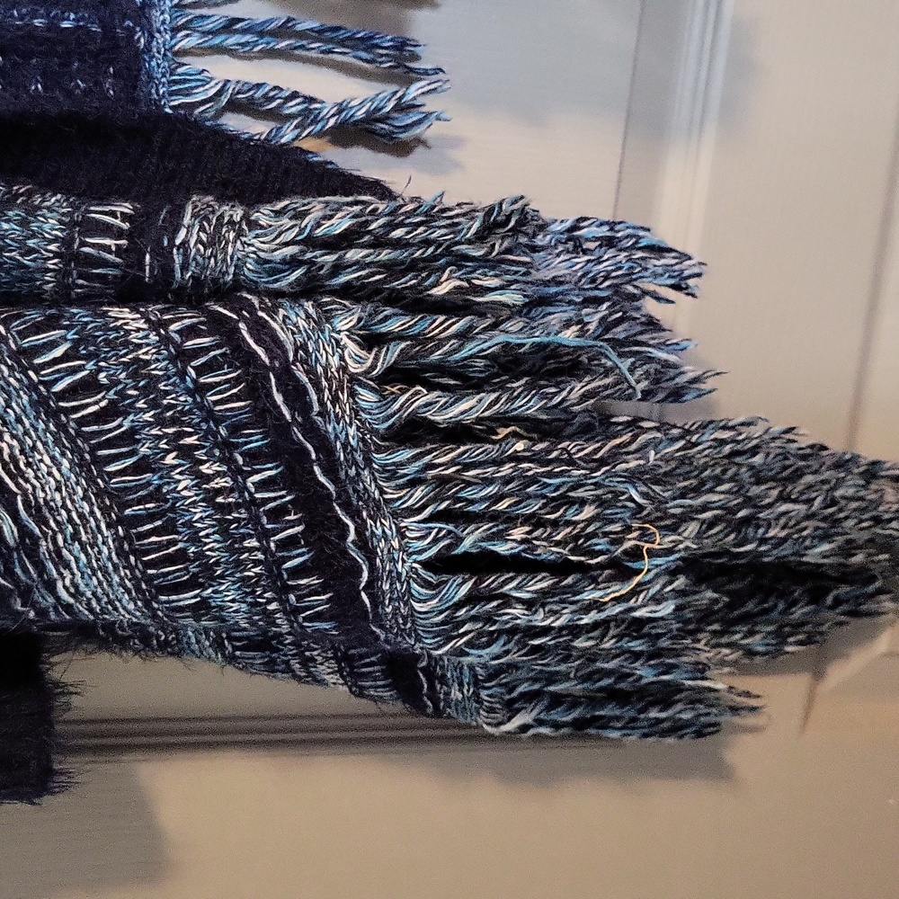 Cardigan - Picture 2 of 5